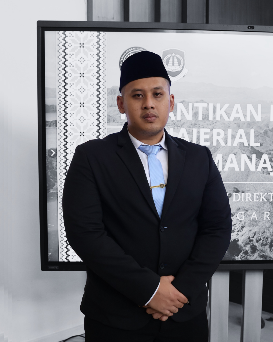 I PUTU sukarna antara 8